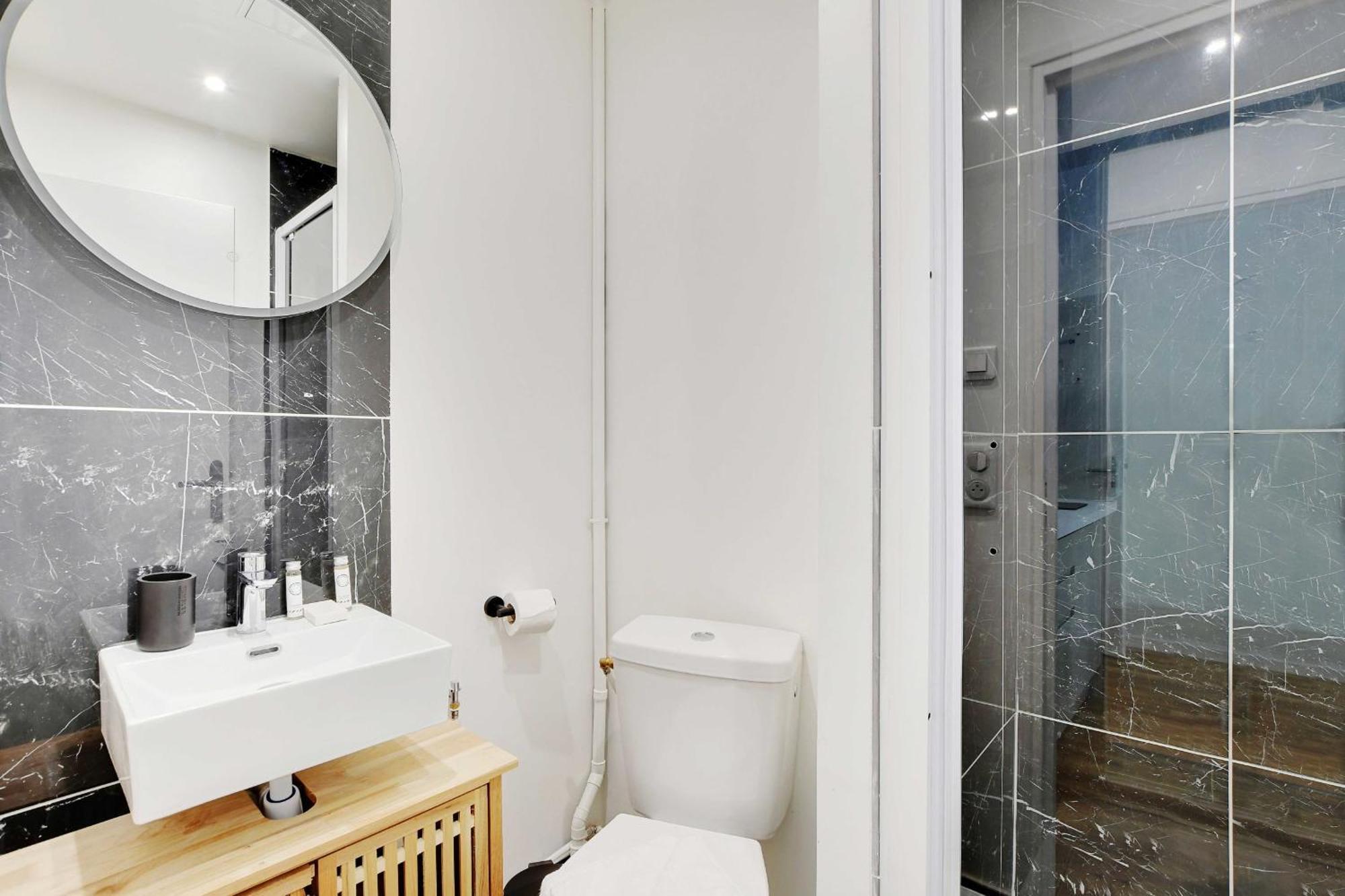 Residence Des Poissonniers Париж Екстериор снимка